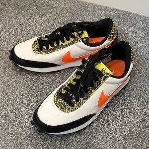 Nike Women's White and Orange Sneakers